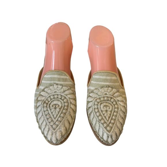 Anushka Elliot Women's Size 8 Sandal Elegant Embroidered Fabric Slip On Comfort - Picture 9 of 9